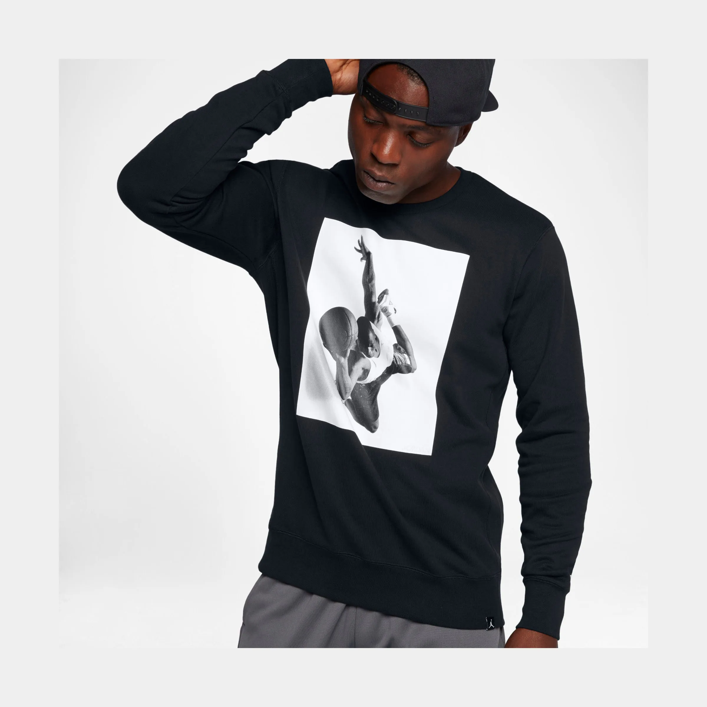 Air Jordan Sportswear Flight Lite Mens Crew Neck Sweater (Black)