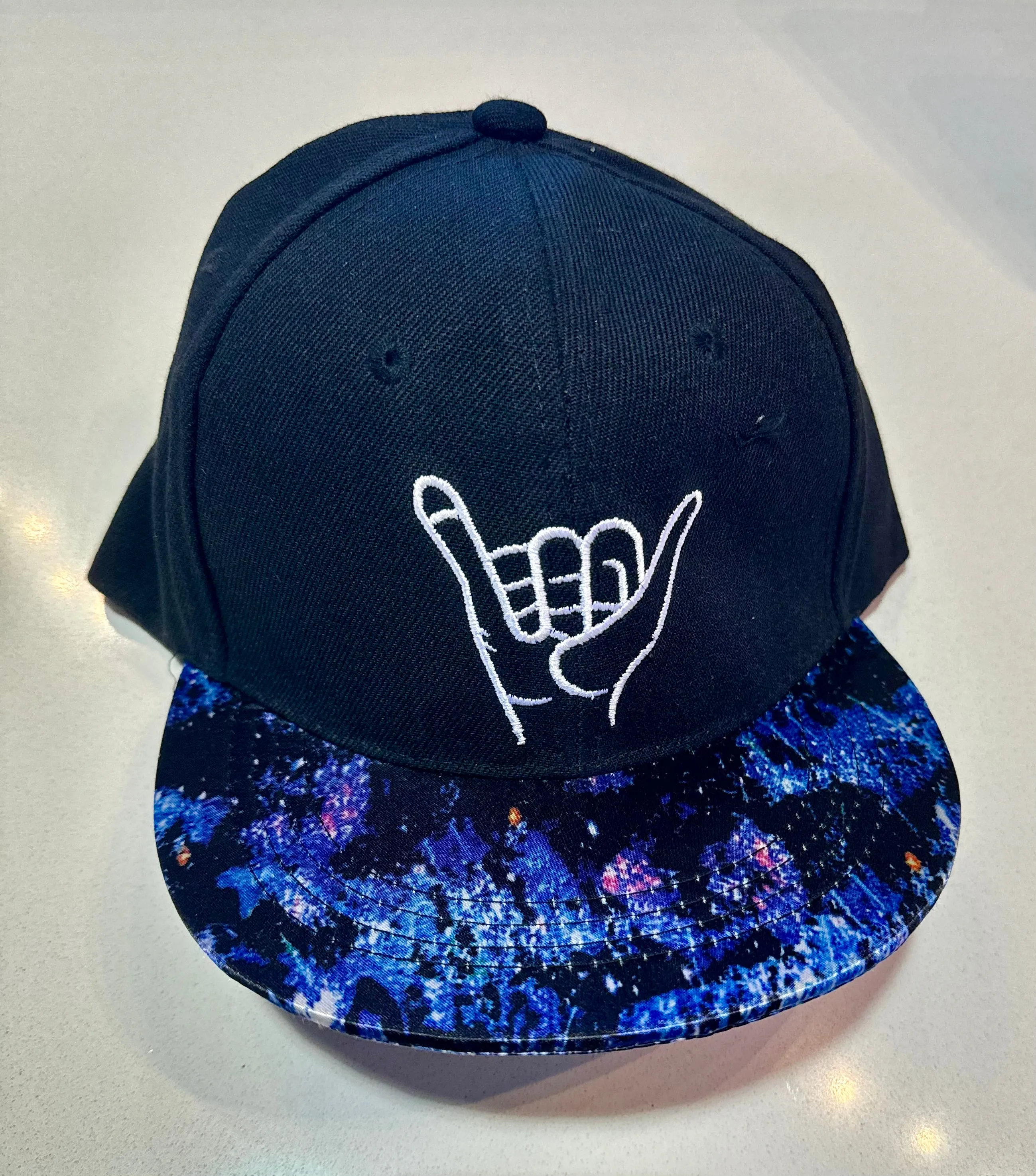 Black Hang Ten Cap