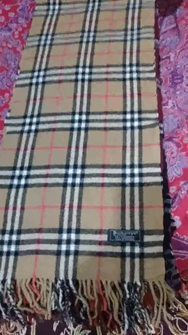 Burberry Scarves - 60 pieces