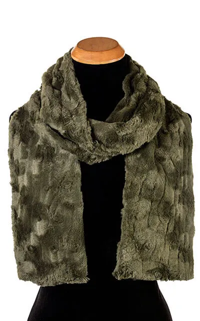 Classic Scarf - Cuddly Faux Furs